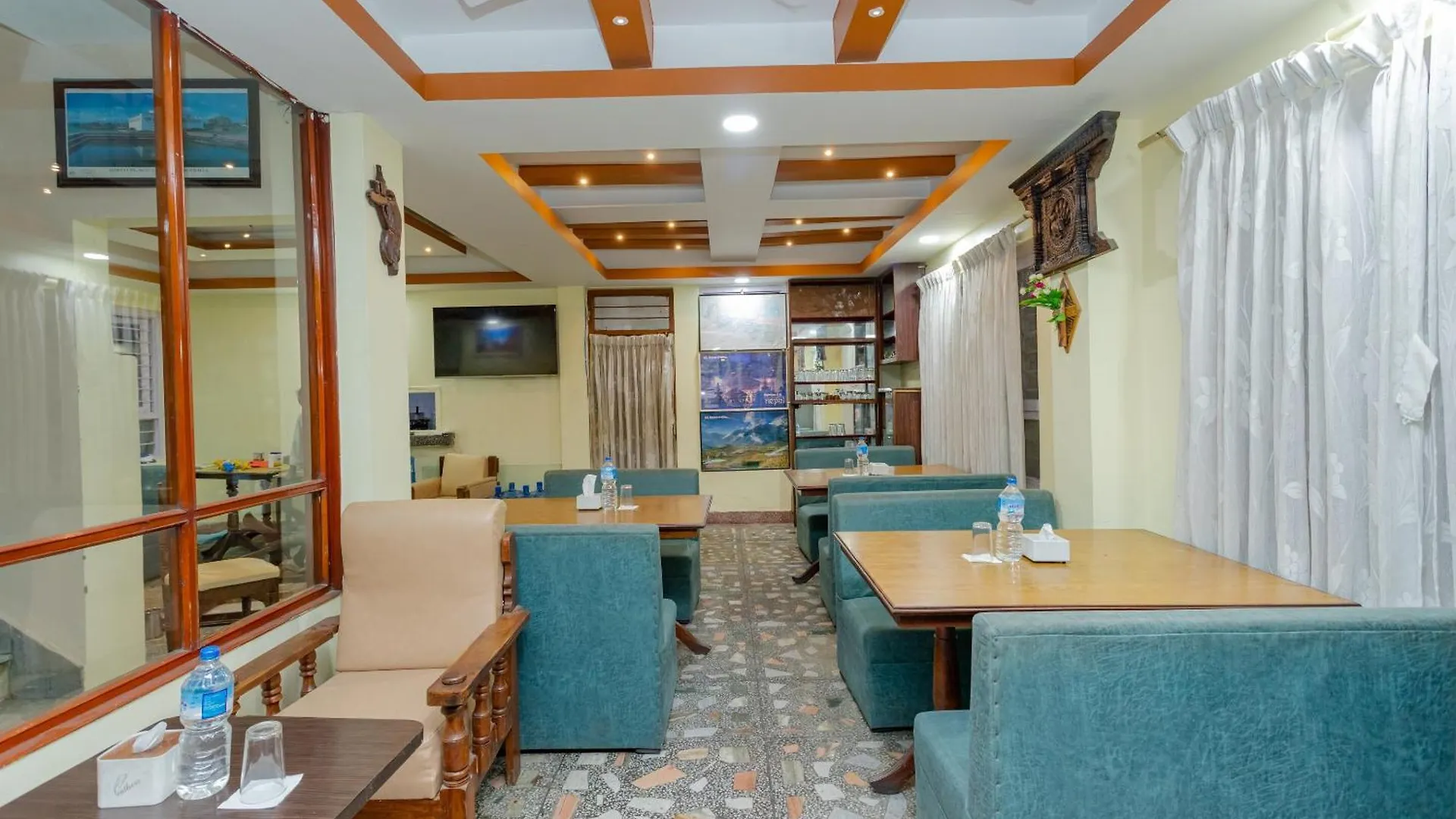 Oyo 811 Hotel New Pokhara Palace Kathmandu
