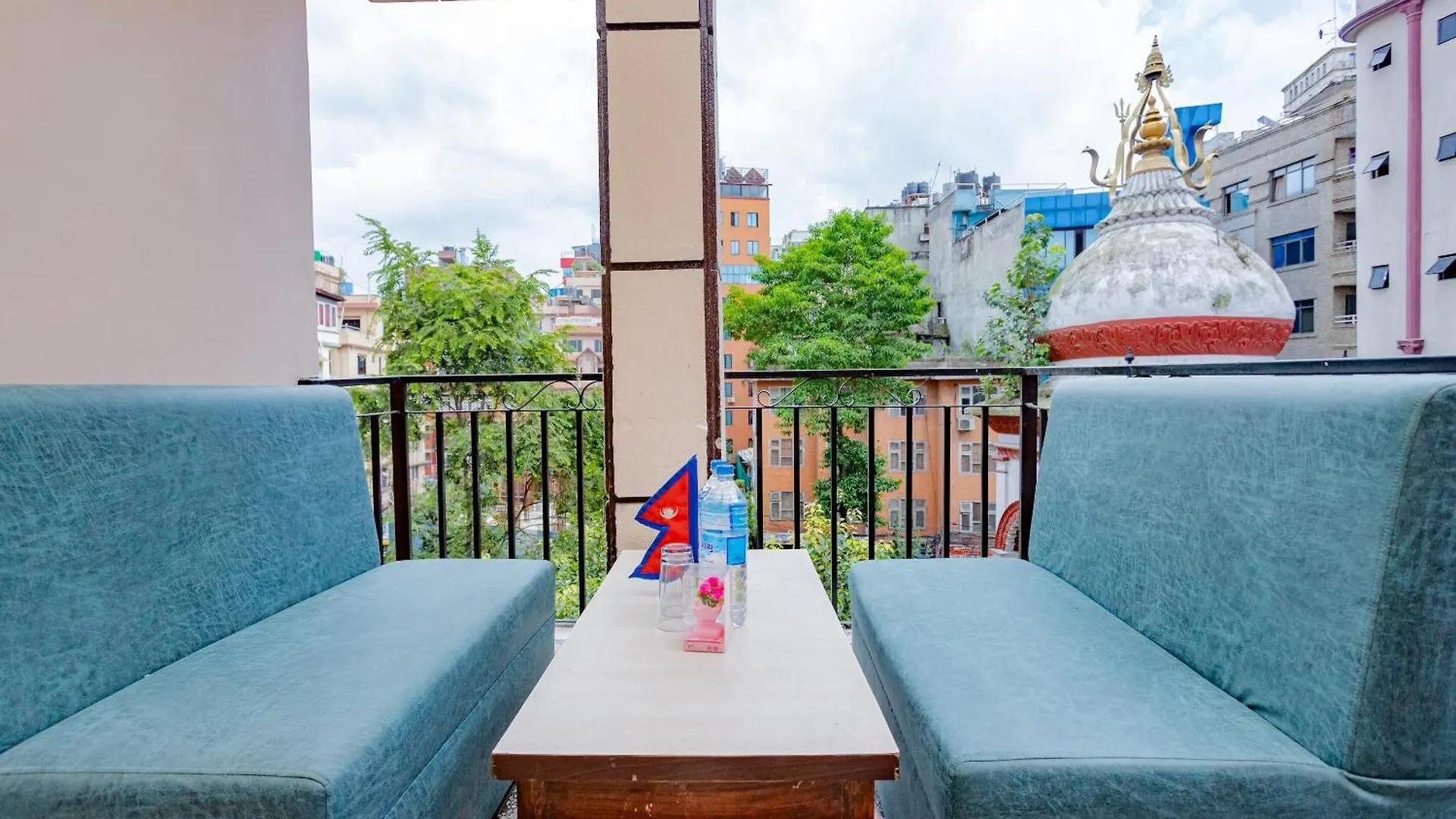 Oyo 811 Hotel New Pokhara Palace Kathmandu 0*,  Nepal