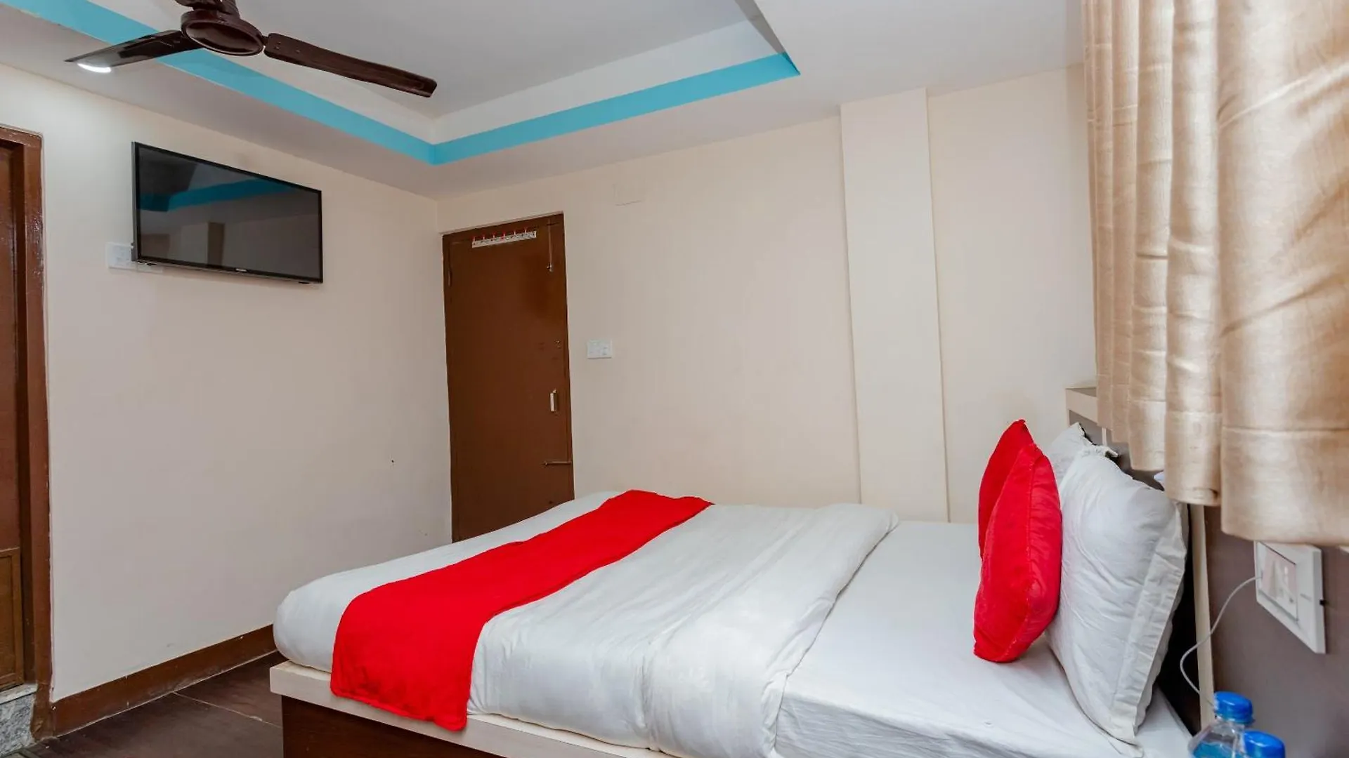 Oyo 811 Hotel New Pokhara Palace Katmandu 0*,